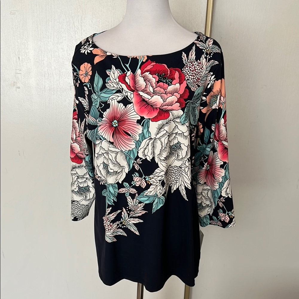 Charter Club Floral Print Navy Tunic Top. Size XL